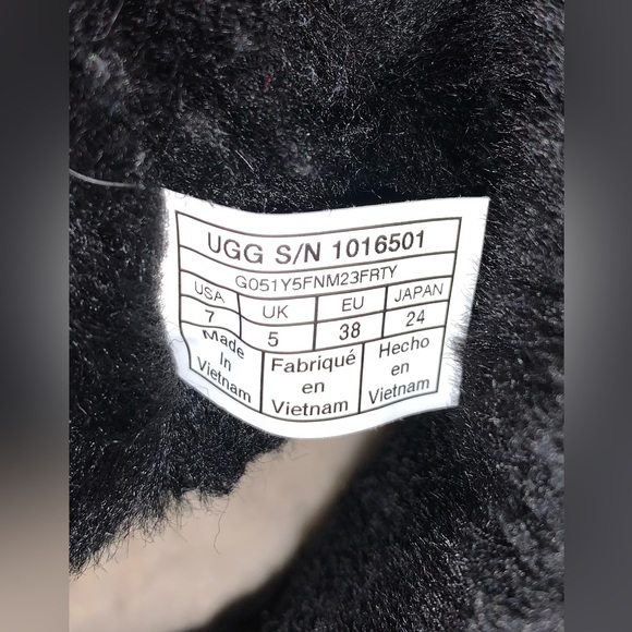 UGG Mini Bailey Bow II Boot - Size 7 - Picture 7 of 7